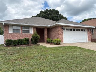 224 Coronado Circle, Kerrville, TX 78028