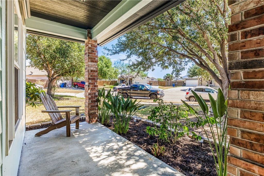 6522 Purplewing Dr, Corpus Christi, TX 78414 — photo 5