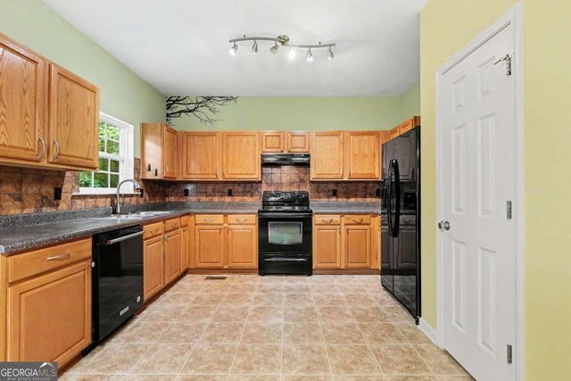 3611 Jasmine Cove Lane, Snellville, GA 30039