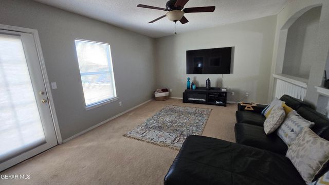 6356 MITZI BOND, El Paso, TX 79932