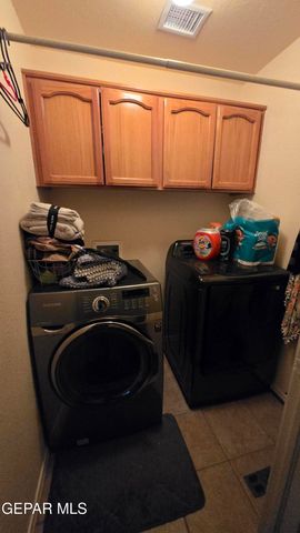 6356 MITZI BOND, El Paso, TX 79932