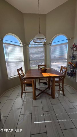 6356 MITZI BOND, El Paso, TX 79932