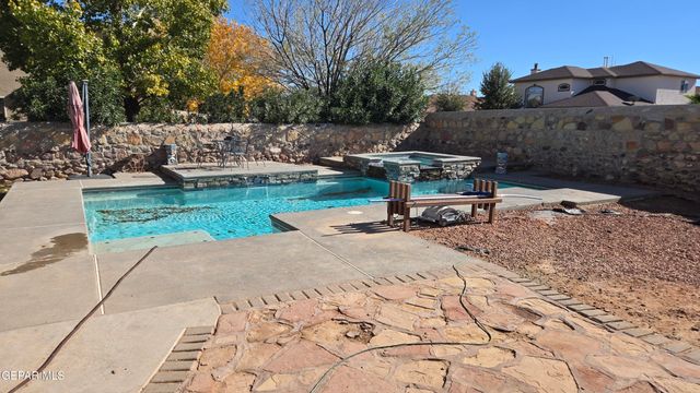 6356 MITZI BOND, El Paso, TX 79932