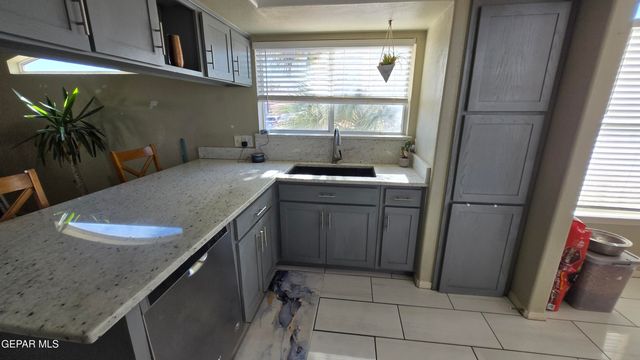 6356 MITZI BOND, El Paso, TX 79932