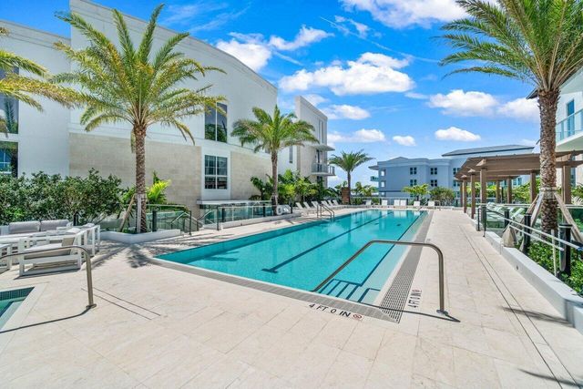 220 SE Mizner Boulevard 205, Boca Raton, FL 33432
