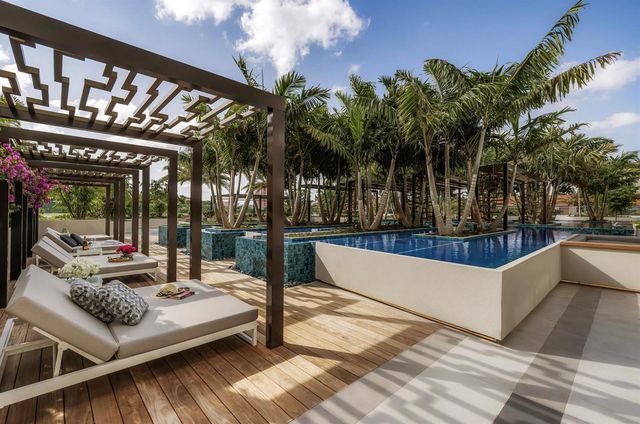 220 SE Mizner Boulevard 205, Boca Raton, FL 33432