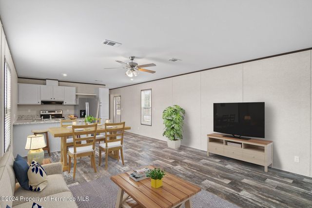 5122 Miami Avenue, Brooksville, FL 34604