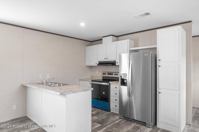 5122 Miami Avenue, Brooksville, FL 34604