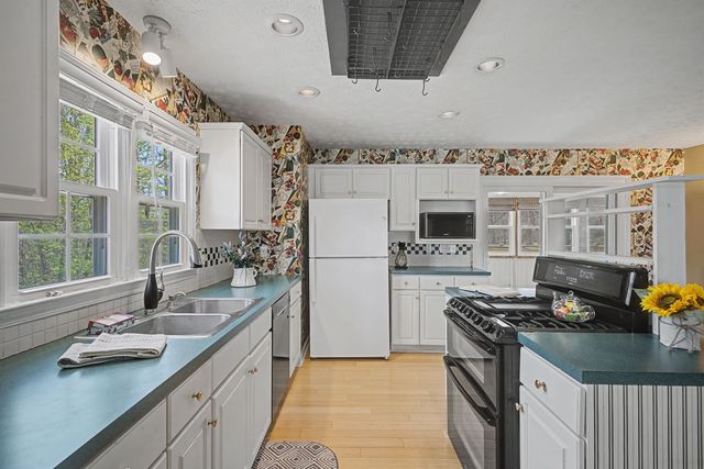 1081 Ridgecrest Dr, Kingston Springs, TN 37082