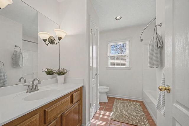 1081 Ridgecrest Dr, Kingston Springs, TN 37082