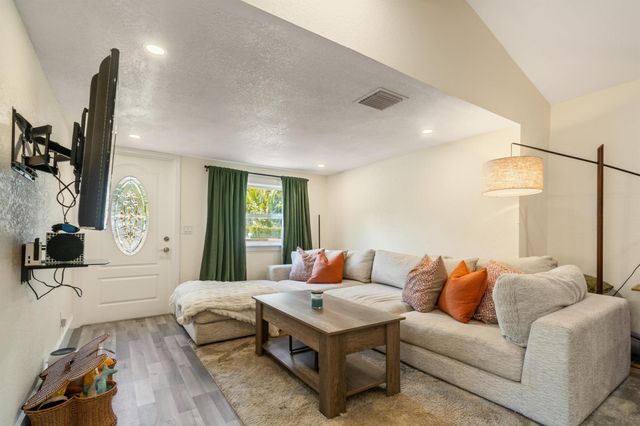 710 S Pine Street, Lake Worth Beach, FL 33460