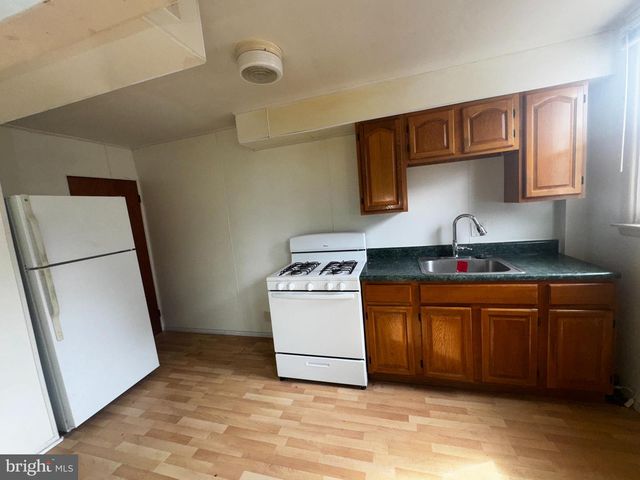 5105 LEIPER ST, Philadelphia, PA 19124