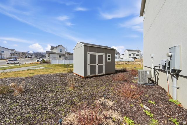 13012 S TWISTED OAK DR, Herriman, UT 84096