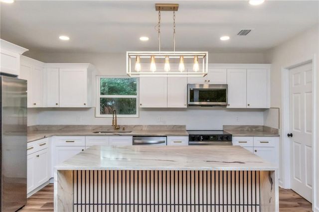 421 Mcqueen Avenue, Mobile, AL 36609