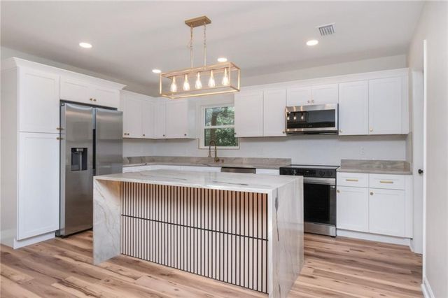 421 Mcqueen Avenue, Mobile, AL 36609