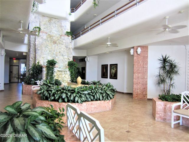 3023 S Atlantic Ave Apt 203, Daytona Beach, FL 32118