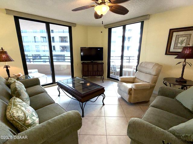 3023 S Atlantic Ave Apt 203, Daytona Beach, FL 32118