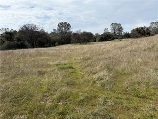 64 Victoria Lane, Oakhurst, CA 93644