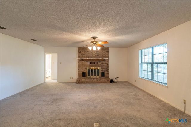 3065 Summit Drive, Belton, TX 76513