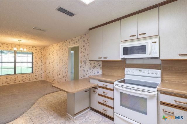 3065 Summit Drive, Belton, TX 76513