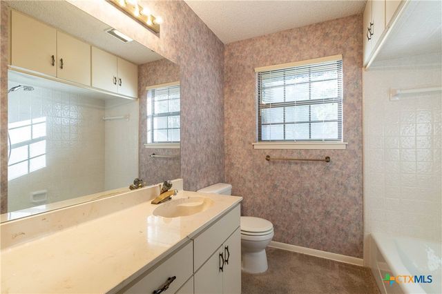 3065 Summit Drive, Belton, TX 76513