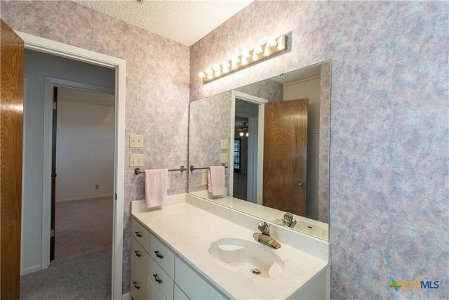 3065 Summit Drive, Belton, TX 76513