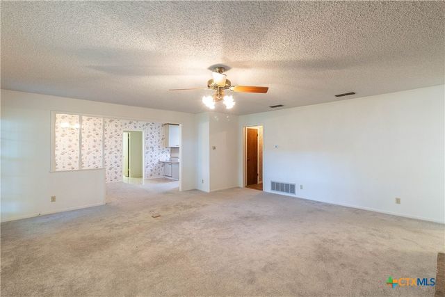 3065 Summit Drive, Belton, TX 76513