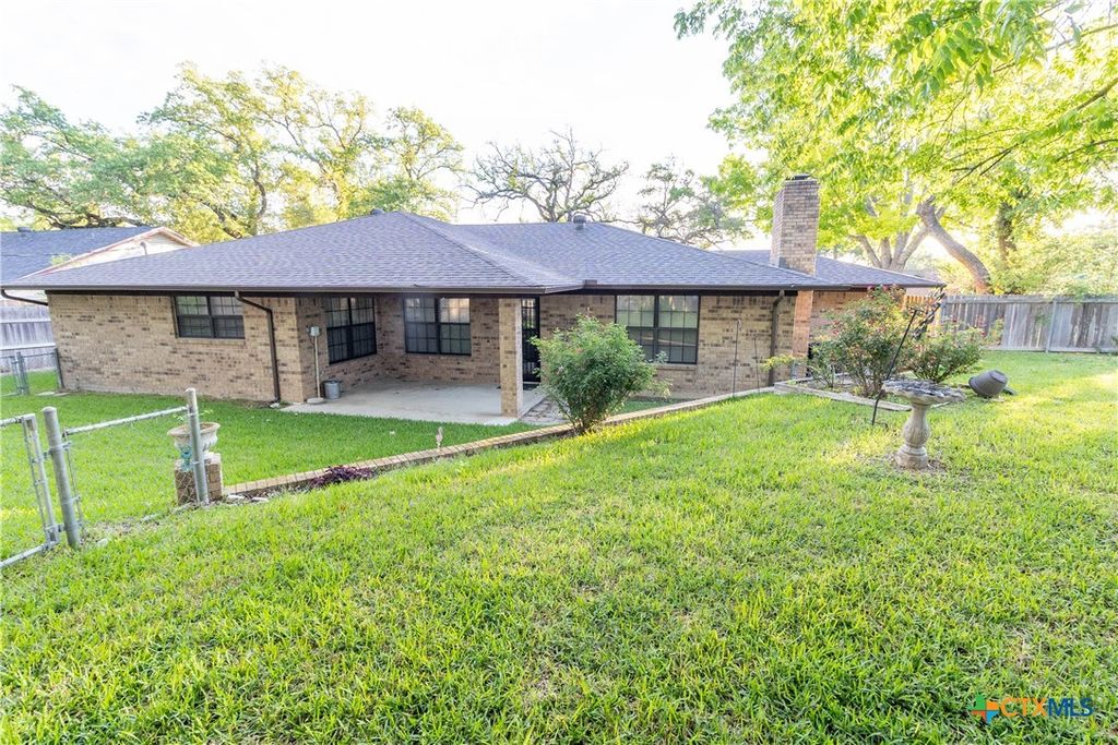 Image 33 of property listing at 3065 Summit Drive, Belton, TX 76513