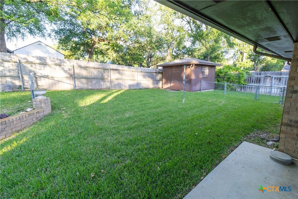 Image 38 of property listing at 3065 Summit Drive, Belton, TX 76513