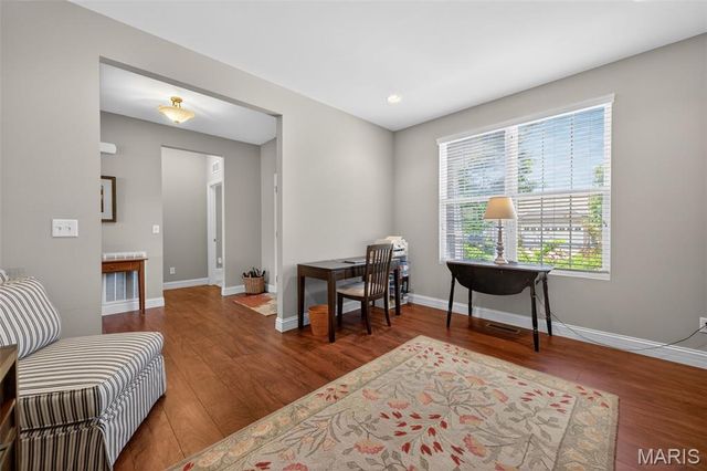 607 Falconcrest Drive, Lake St Louis, MO 63367