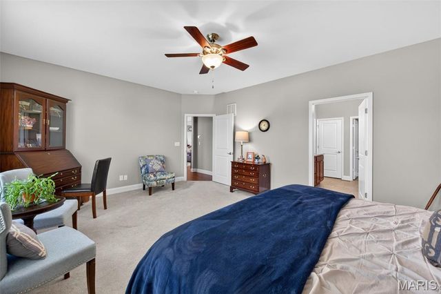 607 Falconcrest Drive, Lake St Louis, MO 63367