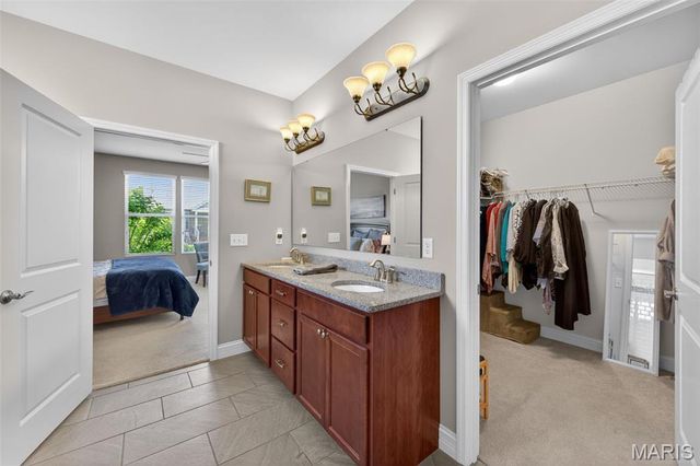 607 Falconcrest Drive, Lake St Louis, MO 63367