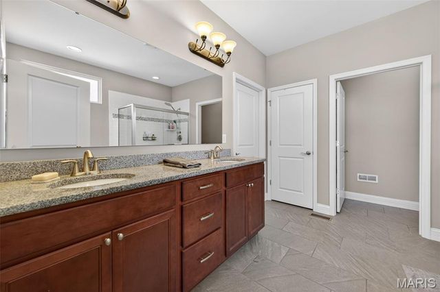 607 Falconcrest Drive, Lake St Louis, MO 63367