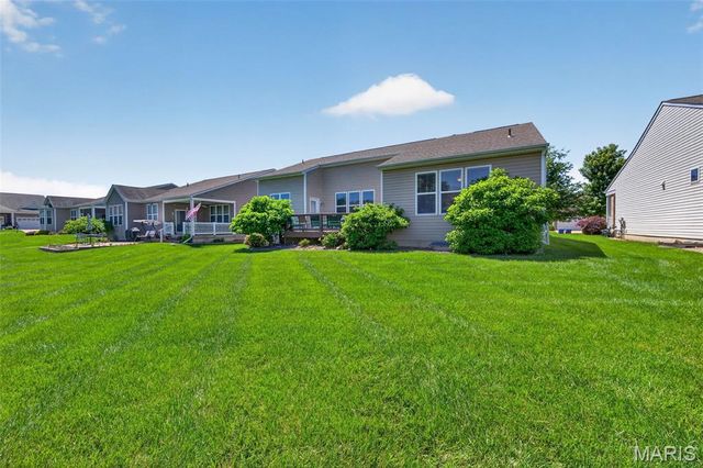 607 Falconcrest Drive, Lake St Louis, MO 63367