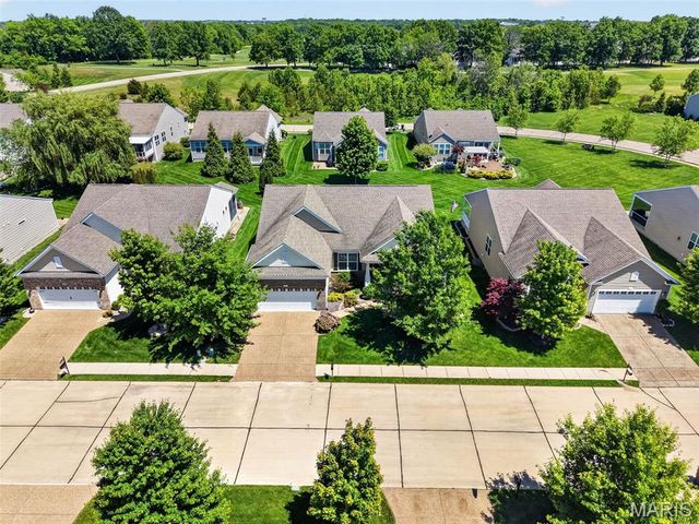 607 Falconcrest Drive, Lake St Louis, MO 63367