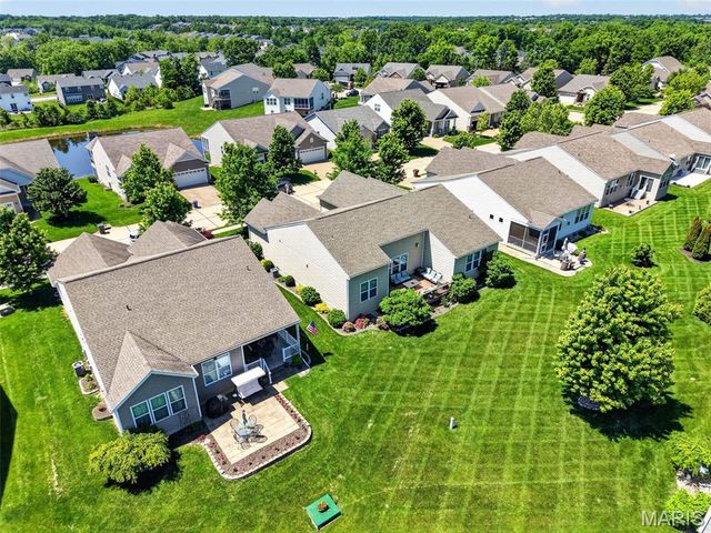 607 Falconcrest Drive, Lake St Louis, MO 63367