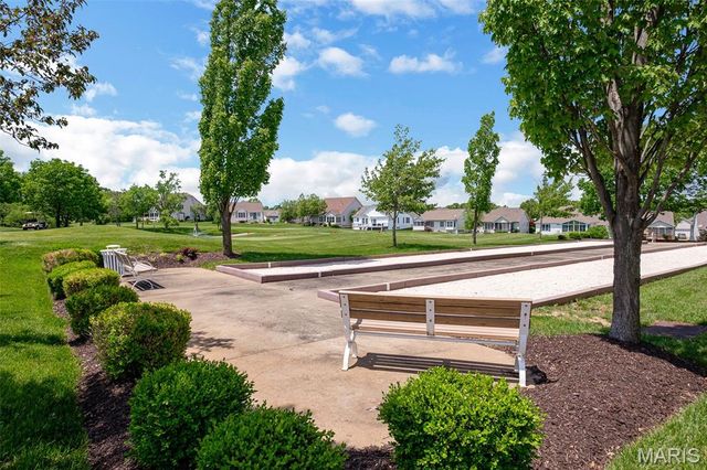 607 Falconcrest Drive, Lake St Louis, MO 63367