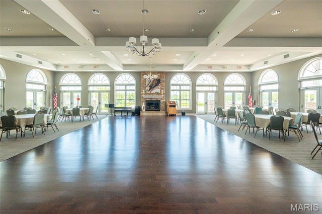 607 Falconcrest Drive, Lake St Louis, MO 63367