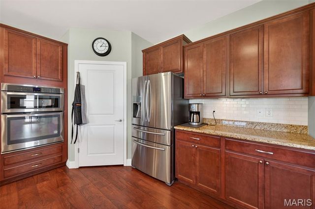 607 Falconcrest Drive, Lake St Louis, MO 63367