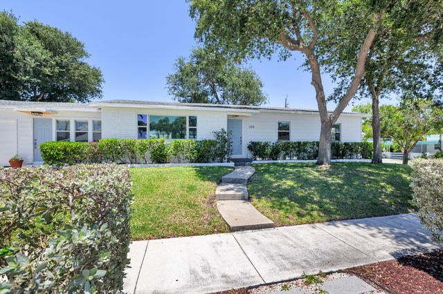 304 Wellesley Drive, Lake Worth Beach, FL 33460