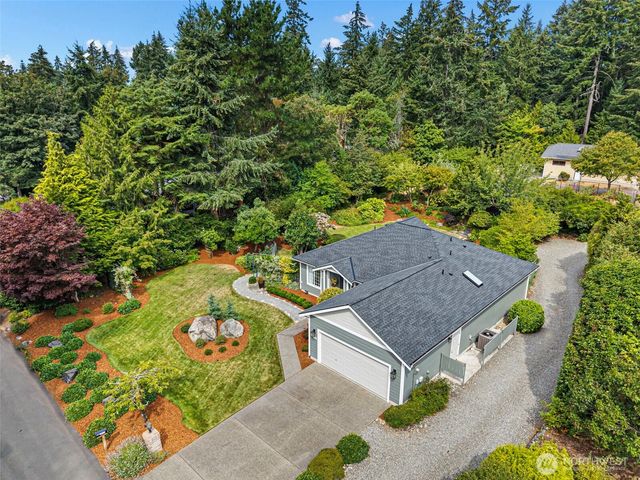 825 Jewil Drive, Fox Island, WA 98333