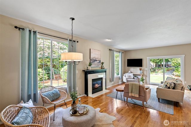 825 Jewil Drive, Fox Island, WA 98333