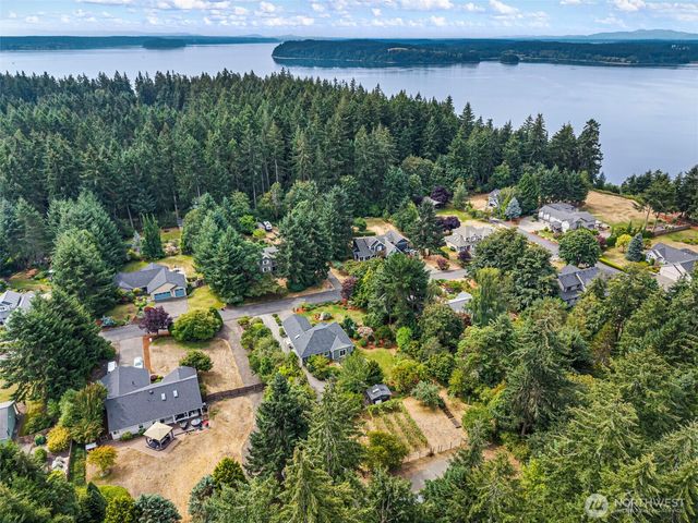 825 Jewil Drive, Fox Island, WA 98333