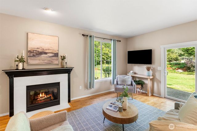 825 Jewil Drive, Fox Island, WA 98333