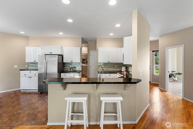 825 Jewil Drive, Fox Island, WA 98333