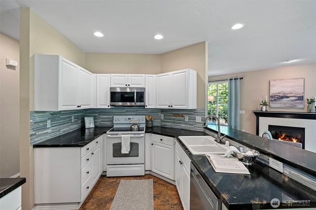 825 Jewil Drive, Fox Island, WA 98333