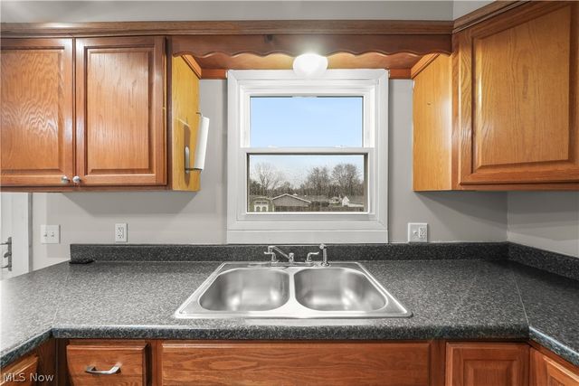 9870 Short Drive, Windham, OH 44288