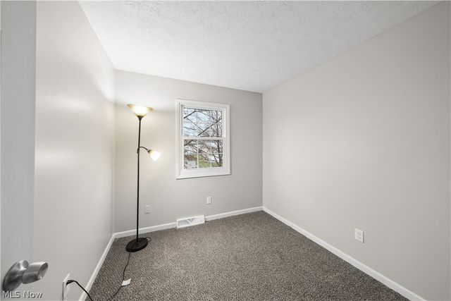9870 Short Drive, Windham, OH 44288
