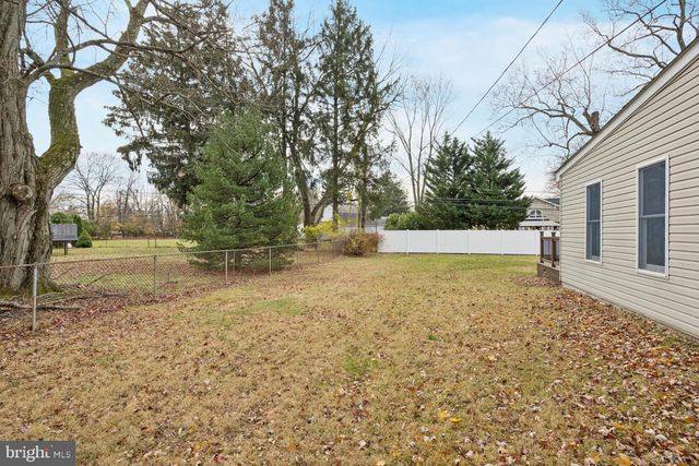 219 W MORELAND AVE, Hatboro, PA 19040