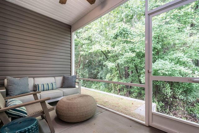8215 Harbour Chase Lp, Ooltewah, TN 37363